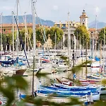 公寓 The French Coastal Retreat By J - Central, 5 Mins To Sea, Tram, Train, Ac, Wifi